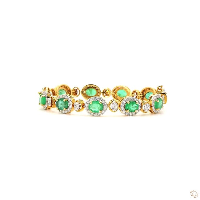 2.51 Carat Round Brilliant Cut Diamond Emerald Gold Bracelet For Sale - Image 4 of 9