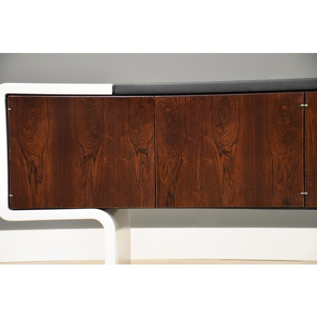 1970s Refinished Rosewood Uniplane Credenza by William Sklaroff For Sale - Image 14 of 14