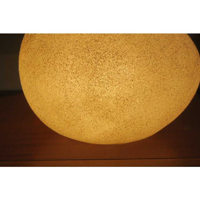 Ivory Large Moon Rock Lamp attributed to André Cazenave for Singleton, Italy, 1960s For Sale - Image 8 of 10