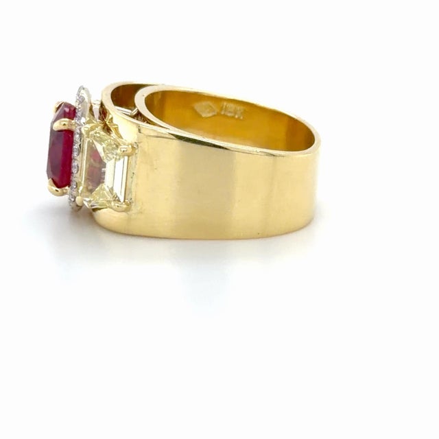 1980s Agl Certified Burma Ruby, Yellow Diamond and Diamond Ring, Size 5.25 For Sale - Image 4 of 10