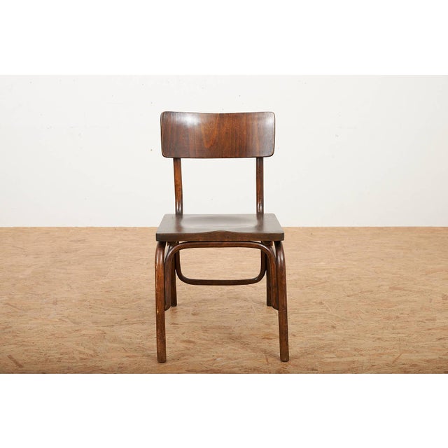 Bentwood B403 Chair by Ferdinand Kramer for Thonet, 1927, in Good conditions. Designed 1920 to 1949 This piece has an...