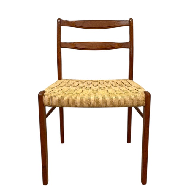 Mid-Century Modern 1970s Mid-Century Danish Modern Ladder-Back Dining Chair With Woven Paper Cord Seat For Sale - Image 3 of 10
