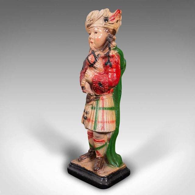 Victorian 1900s Antique Victorian Scottish Decorative Piper Figure For Sale - Image 3 of 13