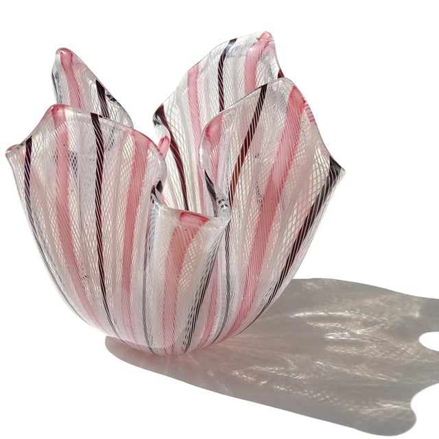 Mid-Century Modern Vintage Venini Bianconi Murano Pink White Italian Art Glass Fazzoletto Handkerchief Vase Mid Century Era For Sale - Image 3 of 5
