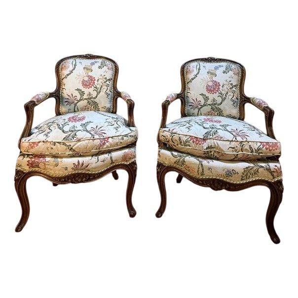 Louis Xv Style Armchairs Upholstered in Floral Fabric, Set of 2 For Sale