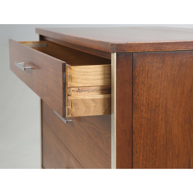 Paul McCobb Calvin Linear Group Dresser, Commode MCM For Sale - Image 4 of 12