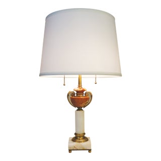 1930s French Depose Art Deco Neo Classic White/Salmon Onyx Marble Column & Urn Bronze Table Lamp For Sale