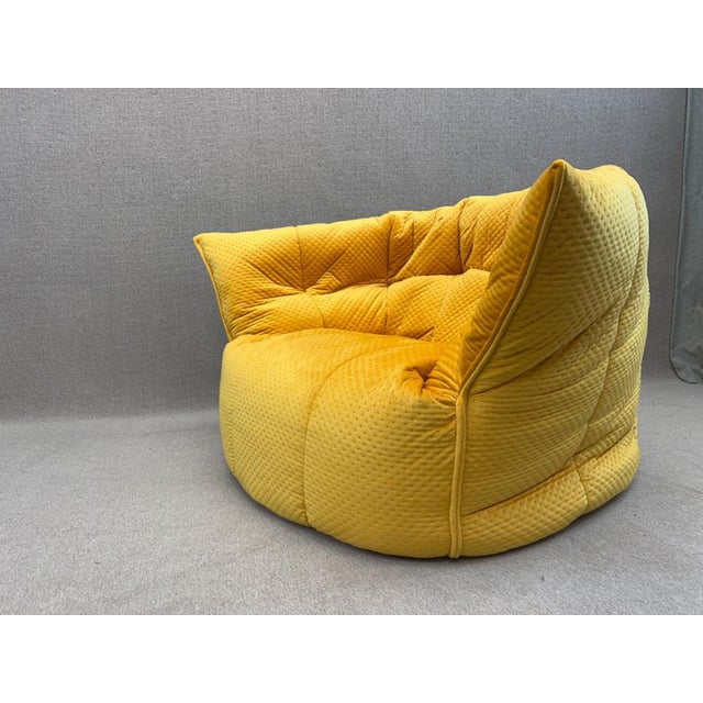 ✔ dimensions footstool w 80 cm x d 57 cm x h40 cm this piece has an attribution mark, i am sure that it is completely...