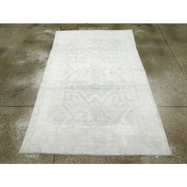 Galerie Shabab Collection Mid-20th Century Indian Cotton Agra Rug For Sale - Image 4 of 10