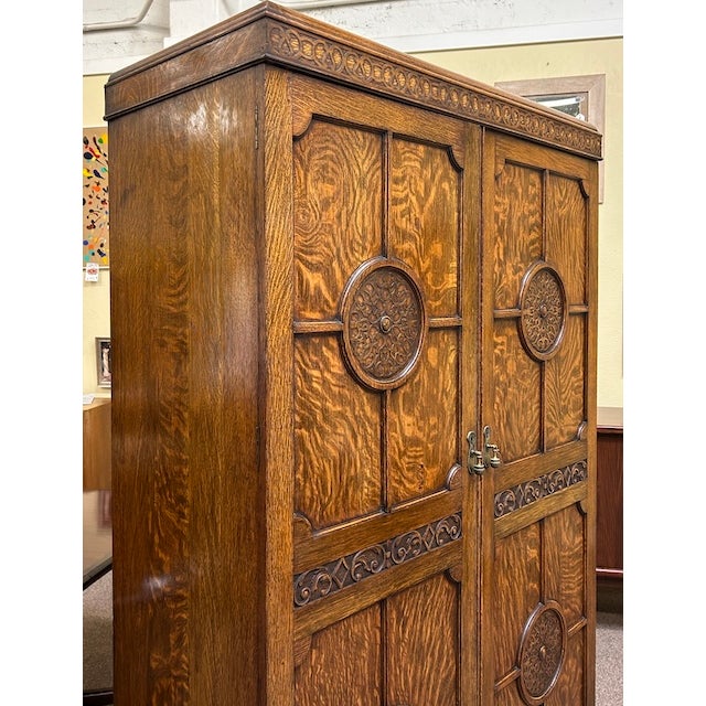 Arts & Crafts Solid Oak Custom Built Armoire c.1910. Arts & Crafts. For Sale - Image 3 of 16