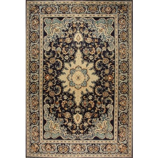 Middle Eastern Rug in Wool For Sale