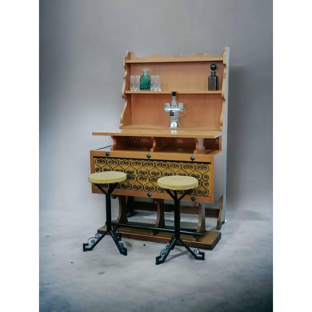 Mid-Century Modern Rustic Bar Cabinet with Stools, 1960s, Set of 3 For Sale - Image 3 of 7