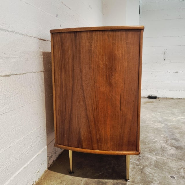 Fristho Walnut and Brass Sideboard by William Watting for Fristho, 1950s For Sale - Image 4 of 16