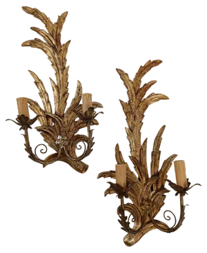 Italian Florentine Baroque Style Giltwood Leaf Wall Lights Sconces, 1960s, Set of 2
