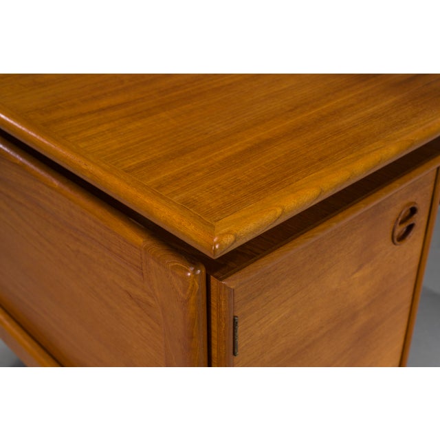 Danish Desk by Arne Vodder for GV Møbler, 1960s For Sale - Image 6 of 16