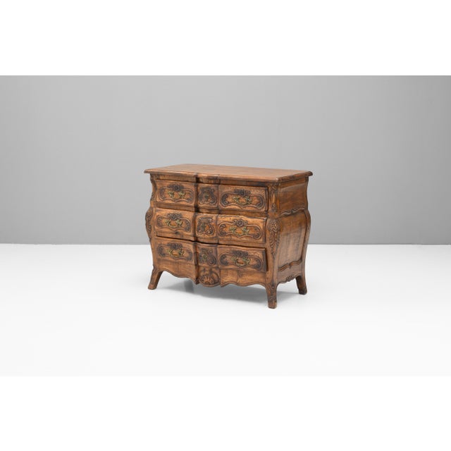French Chest of Drawers in Walnut, 1950s For Sale - Image 3 of 8