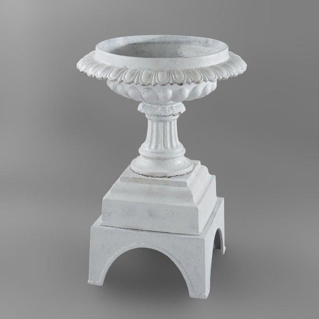 Antique JW Fiske attr Painted Cast Iron Garden Urn C1890 Measures - 33 5/8" x 23" x 23" A finely crafted antique garden...