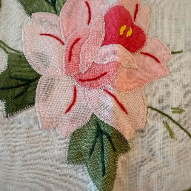 Textile Mid 20th Century Hand-Appliquéd & Embroidered French Floral Tablecloth Napkin Set, Service for 12 For Sale - Image 7 of 12