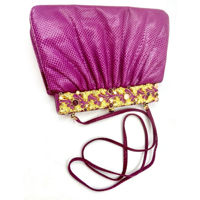1990s Judith Leiber Karung SnakeSkin Fuschia Pink Handbag Pink Gemstones Clutch Shoulder Day Vintage For Sale In Los Angeles - Image 6 of 12