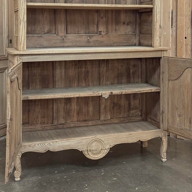 19th Century French Normandy Louis Philippe Period Stripped Pine Buffet À Deux Corps ~ Bookcase For Sale - Image 18 of 18