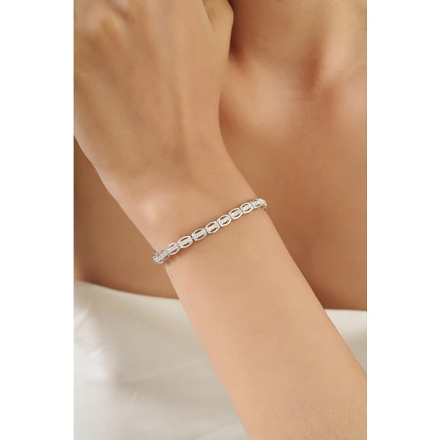 Luxury Open Work Round Cut Diamond Tennis Bracelet for Women - New Year Gift For Sale - Image 4 of 13