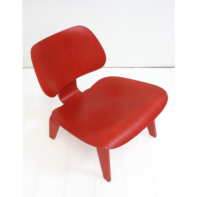 LCW Chairs in Red Stained Ash and Plywood by Charles & Ray Eames for Vitra, 2005, Set of 2 For Sale - Image 10 of 13