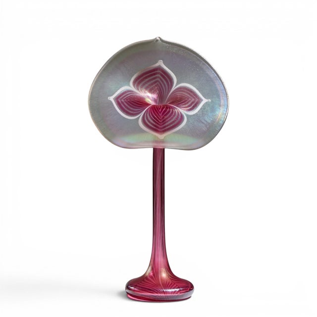 Stuart Abelman Signed Art Glass Iridescent Pulled Feather Jack-in-the-Pulpit Vase Sculpture This sculpture measures: 9.5...