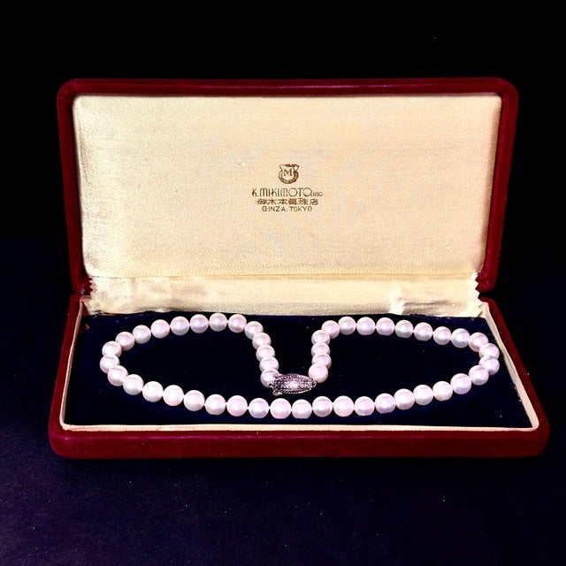 White 1990s Mikimoto Akoya Pearl Necklace 17" Sterling Silver 8 - 8.5 Mm Estate For Sale - Image 8 of 10