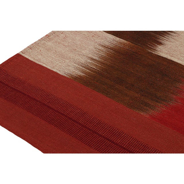 Rug & Kilim’s Contemporary Kilim in Red, Brown and Off-White For Sale In New York - Image 6 of 7