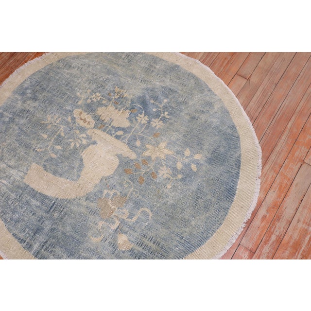 English Early 20th Century Zabihi Collection Chinese Round Small Rug - 3'6" x 3'10" For Sale - Image 3 of 9