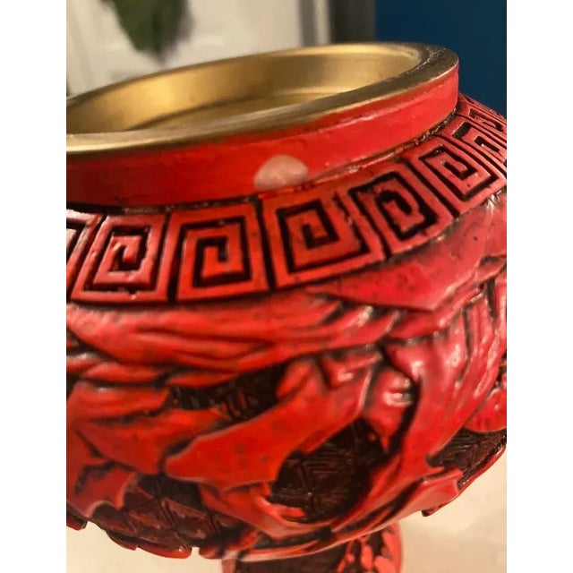 Paint Late 20th Century Cinnabar Style Chinese Red Lacquered Vase For Sale - Image 7 of 10