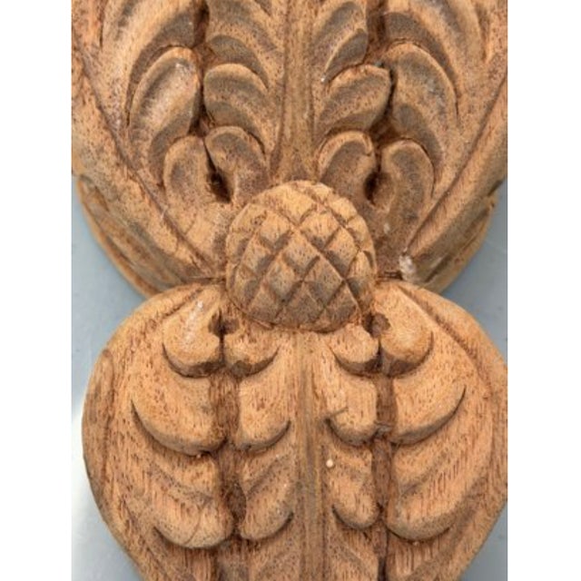 Late 20th Century Pair of Vintage Carved Wood Corbels – Architectural Salvage Style Shelf Brackets For Sale - Image 5 of 6