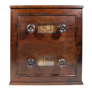 1920s Vintage English Mahogany Snooker Scoreboard For Sale