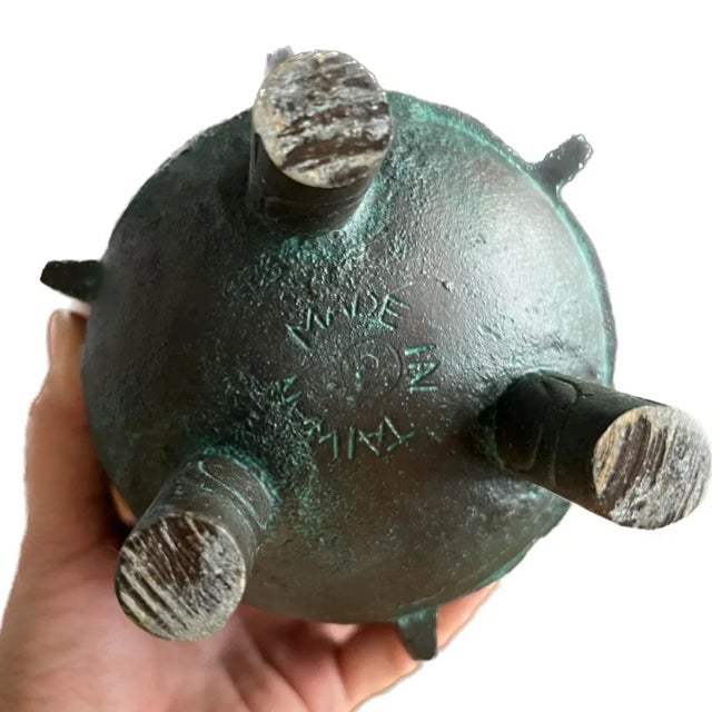 Mid 20th Century James Mont Style Tripod Censor, Circa 1940 For Sale - Image 5 of 5