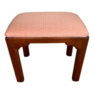 Mid 20th Century Traditional Ethan Allen Chippendale Ottoman Footstool For Sale