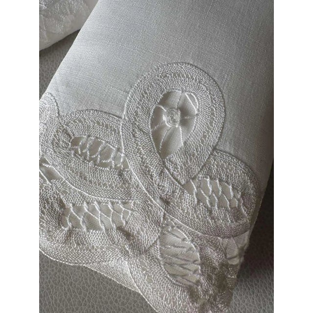 1930s Vintage Soft White Linen Guest Towels with Filet and Needle Lace Fingertip Towels, Classic European Trousseau Linen - a Pair For Sale - Image 5 of 9
