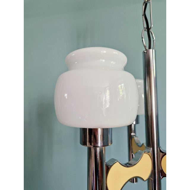 Space Age Chandelier in Chromed Metal and White Opaline Glass by G. Sciolari for Boulanger, 1970s For Sale - Image 6 of 15
