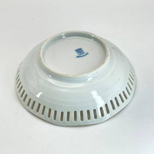 Set of 6: Schumann Bavaria/Arzberg Reticulated Porcelain Berry Bowls (Fruit Design) Vintage 1950s For Sale - Image 15 of 18