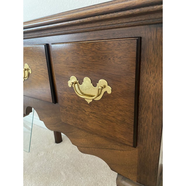 Mid 20th Century Mahogany Lowboy/Entry Table/Accent Table Vintage Excellent "Mint" Condition For Sale - Image 9 of 12