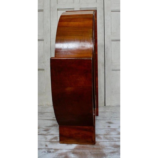 1920s Art Deco Walnut Circular Display Cabinet Vitrine, 1920 For Sale - Image 5 of 13