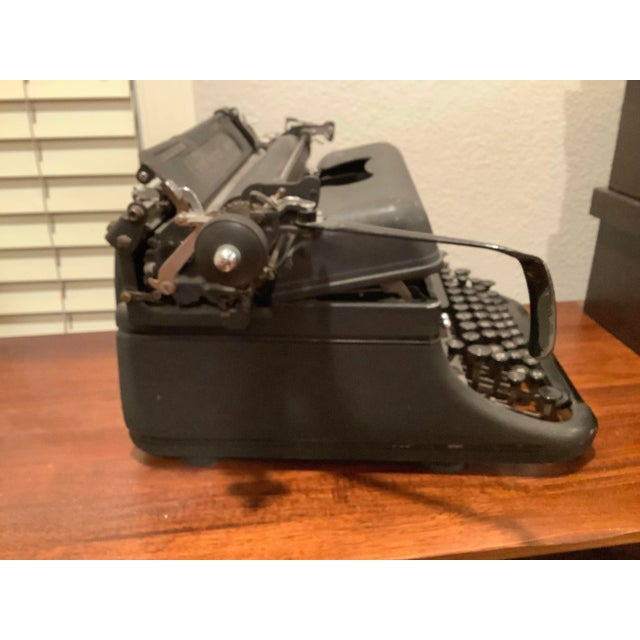 Remington Rand Vintage Remington Standard Typewriter (Model Seventeen) For Sale - Image 4 of 9