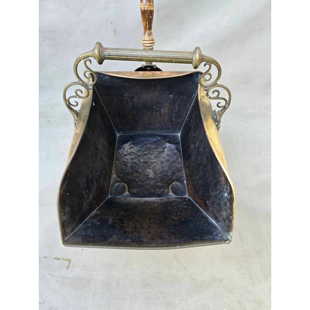 Early 19th Century 19th Century Brass Coal Bucket by Henry Lovebridge For Sale - Image 5 of 13