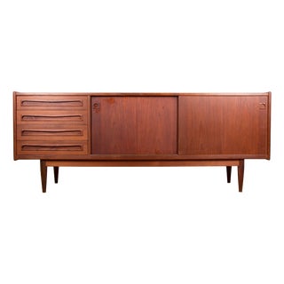 Danish Teak Sideboard by Johannes Andersen for Skaaning Mobelfabrik, 1960 For Sale