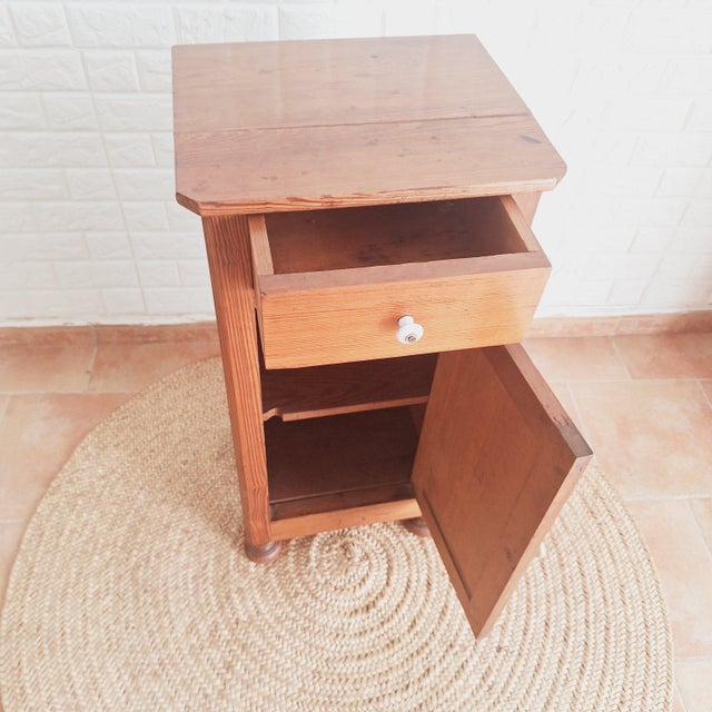 Tan Antique Arts and Crafts Tall Nightstand in Pine, 1890s For Sale - Image 8 of 14