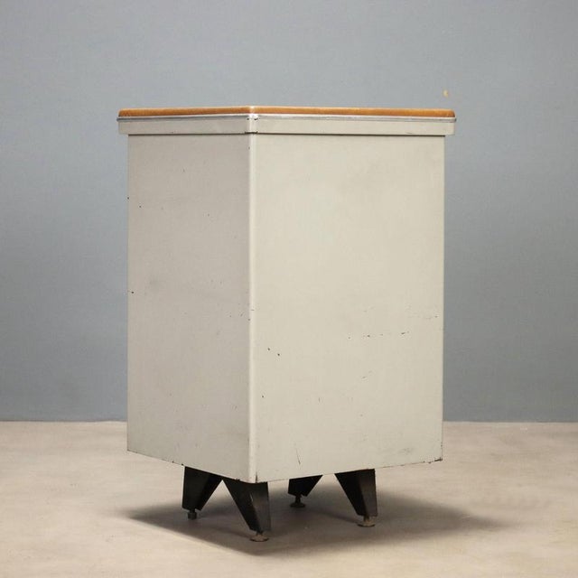 Cream Vintage Metal Cabinet, 1960s For Sale - Image 8 of 9