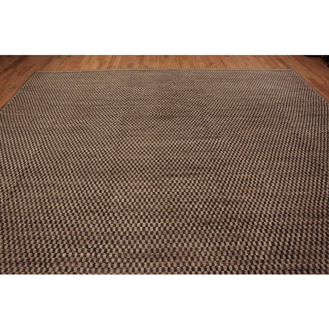 Early 21st Century Nazmiyal Collection Large Modern Area Rug For Sale - Image 5 of 9