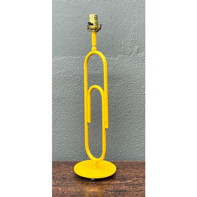 Vintage Yellow Metal Paperclip Table Lamp For Sale - Image 13 of 13