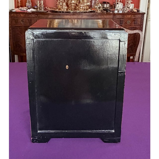 Vintage Chinese Asian Black Lacquer Mop Chinoiserie Table Top Cabinet For Sale - Image 11 of 12