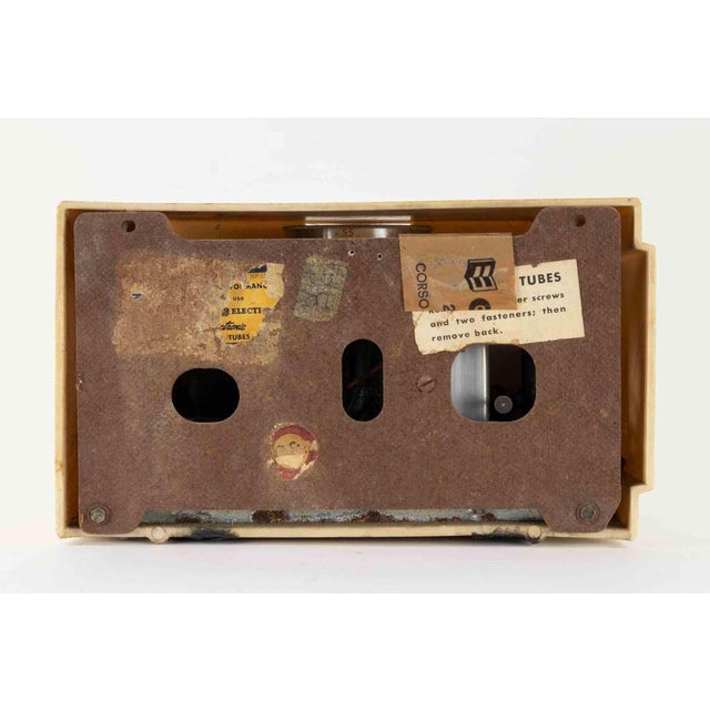 Grecian Ivory Radio Model 62 from General Electric, Italy, 1948 For Sale - Image 4 of 5