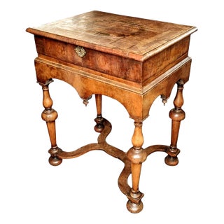 Antique William and Mary Oyster Veneered Walnut Box on Stand, 1680 For Sale